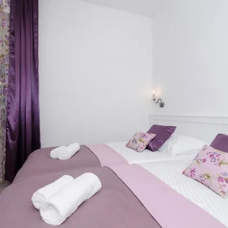 Sorgo Palace Luxury Bedroom With City View