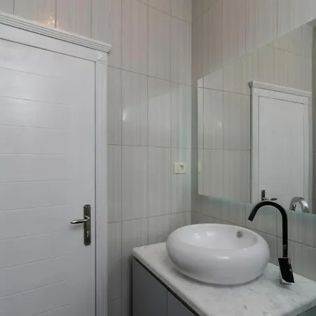 Sorgo Palace Luxury Bedroom With City View Apartment Ston