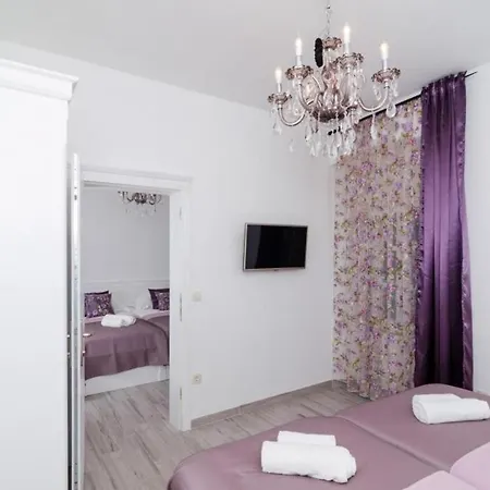 Apartment Sorgo Palace Luxury Bedroom With City View *